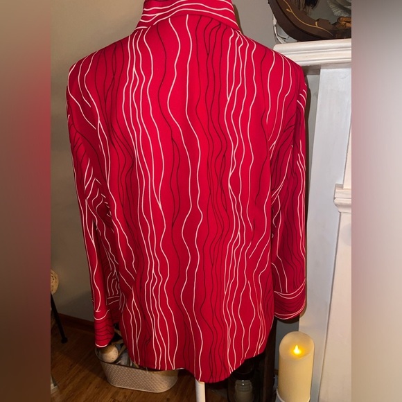 Jaipur red button down blouse. Super fun!! Size L - Picture 2 of 4